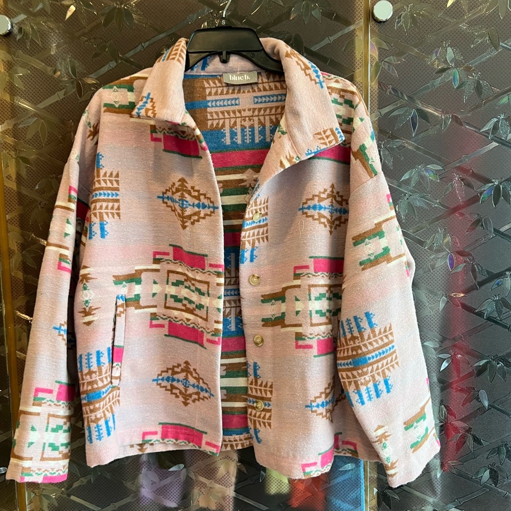 Cute boxy south west pattern pink light weight jacket with pockets